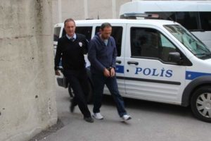 Bursa'da eşini 5 yerinden bıçaklayan adama müebbet talebi