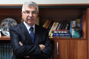 Bursa Uludağ Üniversitesi'nden Prof. Dr. Arı: ''ABD bölgeyi ateş çemberine çevirmek istiyor''