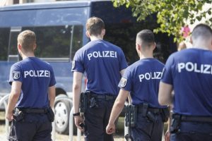 Almanlar en çok polise güveniyor