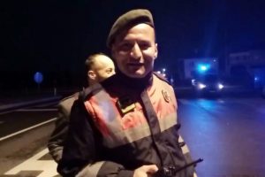 Jandarmadan muhabire anons dersi sosyal medyada olay oldu