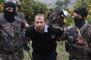 Taksicinin katili katliam yapacaktı! Çantasından çıkanlar şoke etti