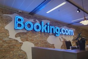 Booking.com Türkiye'ye geri dönüyor