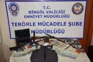 DEAŞ operasyonunda ''Canlı bomba yeleği'' ele geçirildi