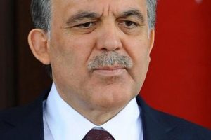 Bakan hemşehrisinden Abdullah Gül'e çıkış