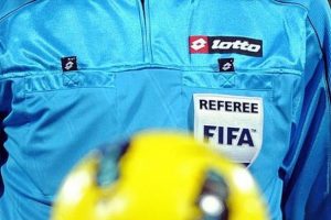 33 hakeme FIFA kokartı