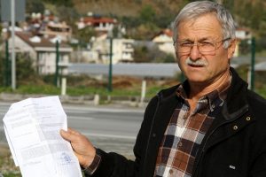Hiç geçmediği köprü yüzünden tüm mal varlığına el kondu