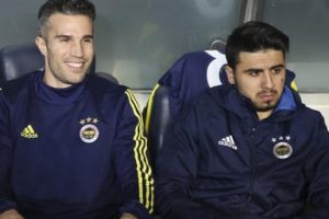 Ozan Tufan ve Robin van Persie dönemi kapandı