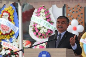 Milli Eğitim Bakanı Yılmaz Bursa'da: 'Okul çağında olan kızların hepsi okulda'