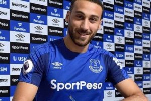 Cenk Tosun resmen Everton'da