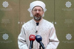 'İslam'ı korkulacak bir dinmiş gibi gösterme çabaları artıyor'