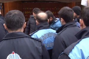 Yasadışı şans oyunu oynatan yerlere baskın