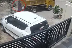 Dikkatsiz sürücü kadını ezdi