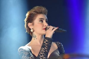 Sıla 'Kural'ı bozdu