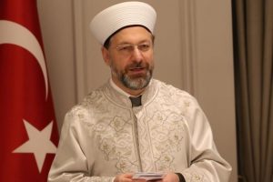 Erbaş: Küçük yaşta evlilikleri önlemeye çalışıyoruz