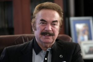 Orhan Gencebay başkanlığı Arif Sağ'a bıraktı