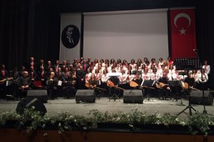 Bursa'da Türk Halk Müziği Korosu'ndan yeni yıl konseri