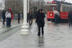 İstanbul'da sağanak ve lodos etkili oluyor