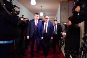 AK Parti-MHP ittifak görüşmesi başladı