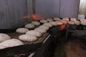 Ekmek fabrikaları savaştan kaçanlar için çalışıyor