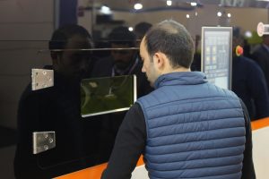 Bursa'da hava unsurlarını hafifletecek ''metal yazıcı'' ürettiler