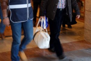 FETÖ 'himmet' adı altında köylüden arpa, buğday toplamış