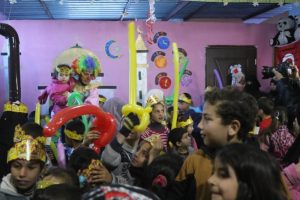 Suriye'de 83 bin 416 öğrenci karnelerini aldı