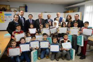 Bursa'da Edebali'den miniklere karne sürprizi