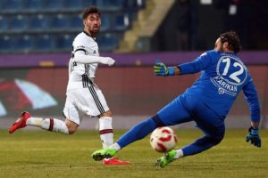 Orkan Çınar, Atiker Konyaspor'a kiralandı