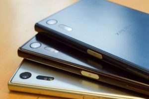 Sony, Apple ve Samsung ile rekabet etmeyecek!
