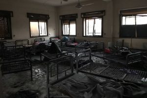 Teröristlerin vurulduğu hastanedeki siviller Türkiye'ye getirildi