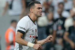 Pepe'den Türkiye'nin EURO 2024 adaylığına destek!