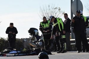 Cezaevi nakil aracı ile çarpışan motosikletteki çift öldü