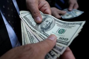 Doların operasyona ilk tepkisi