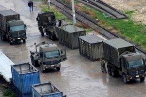 Sıfır noktasına askeri malzeme sevkiyatı