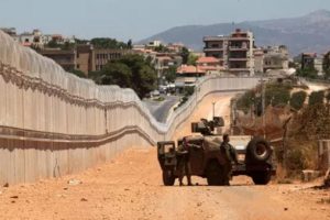 Lübnan'da İsrail saldırısına karşı orduya tam yetki verildi
