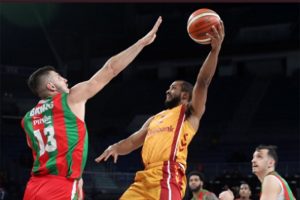 Aslan 7. galibiyetini aldı