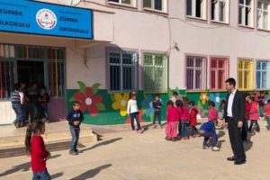 Köyü 'aydınlatan' okul