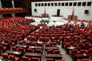 Meclis'te liseli stajyer kıza 4 ay boyunca taciz!
