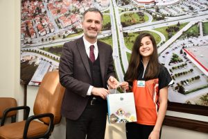 Bursa İnegöl'de başarılı sporucular ödüllendirildi