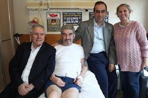 Aziz Yıldırım'dan Alpaslan Eratlı'ya geçmiş olsun ziyareti