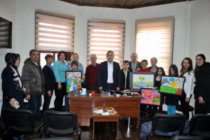 Bursa'da çocuklar veremle savaşı çizdi