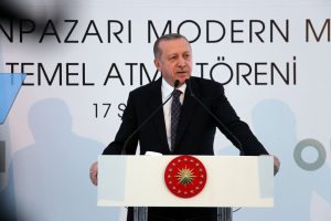 ''Birileri ülkemizdeki zengin mirasın üzerini örtmekte''
