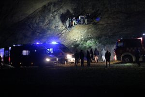Define ararken zehirlenen 2 kişi hayatını kaybetti
