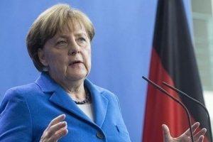 Merkel'den Suriye'ye kınama!
