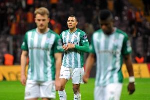 Bursaspor kafilesi takım otobüsüyle Bursa'ya gelmeyecek