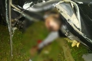 Bursa'da kaza sonrası sıkışan sürücü böyle bekledi!