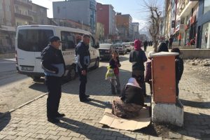 Zabıtadan dilenci operasyonu
