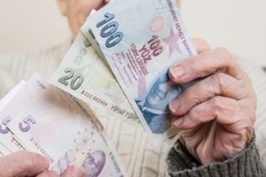 Temmuz'da emekliye çifte zam müjdesi!