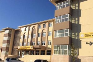 Yurtta faciaya kıl payı! 4 lise öğrencisi...
