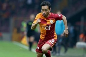 Yuto Nagatomo 6 kitap yazmış